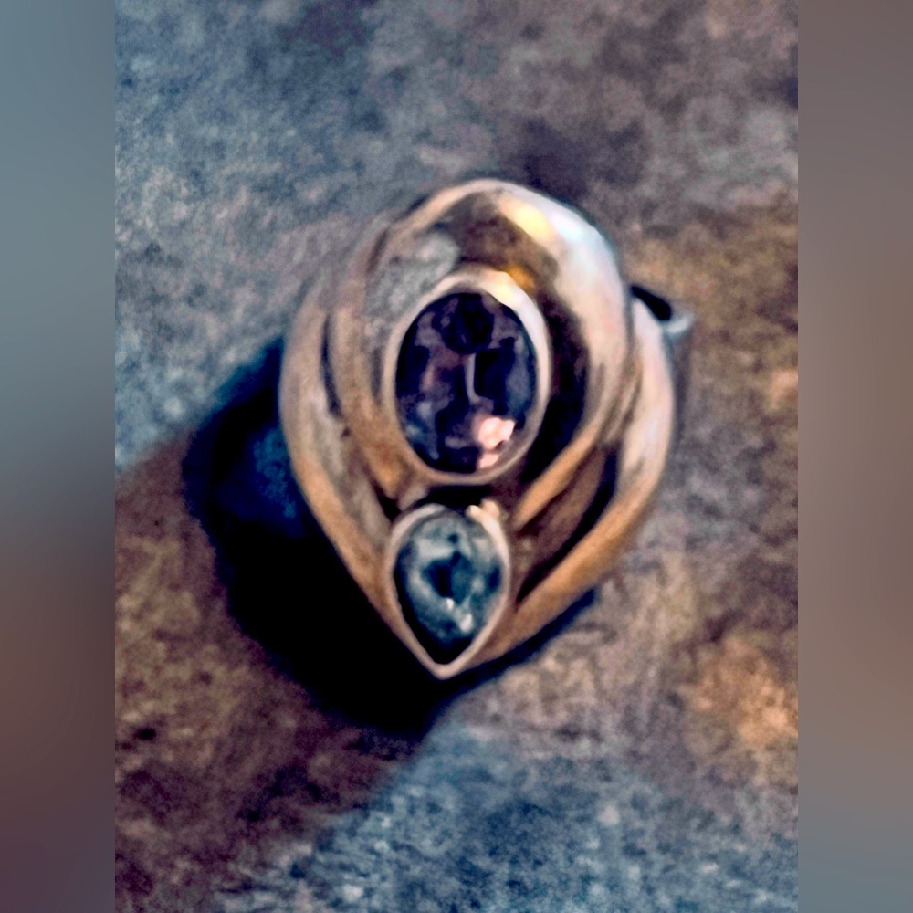 Pure silver antique ring size 7,
with beautiful color stones.